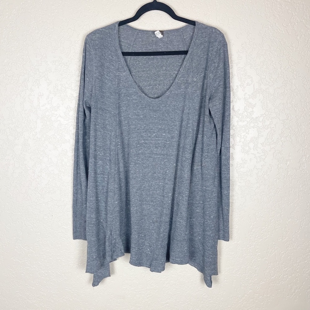 Free People grey long sleeve knit shirt